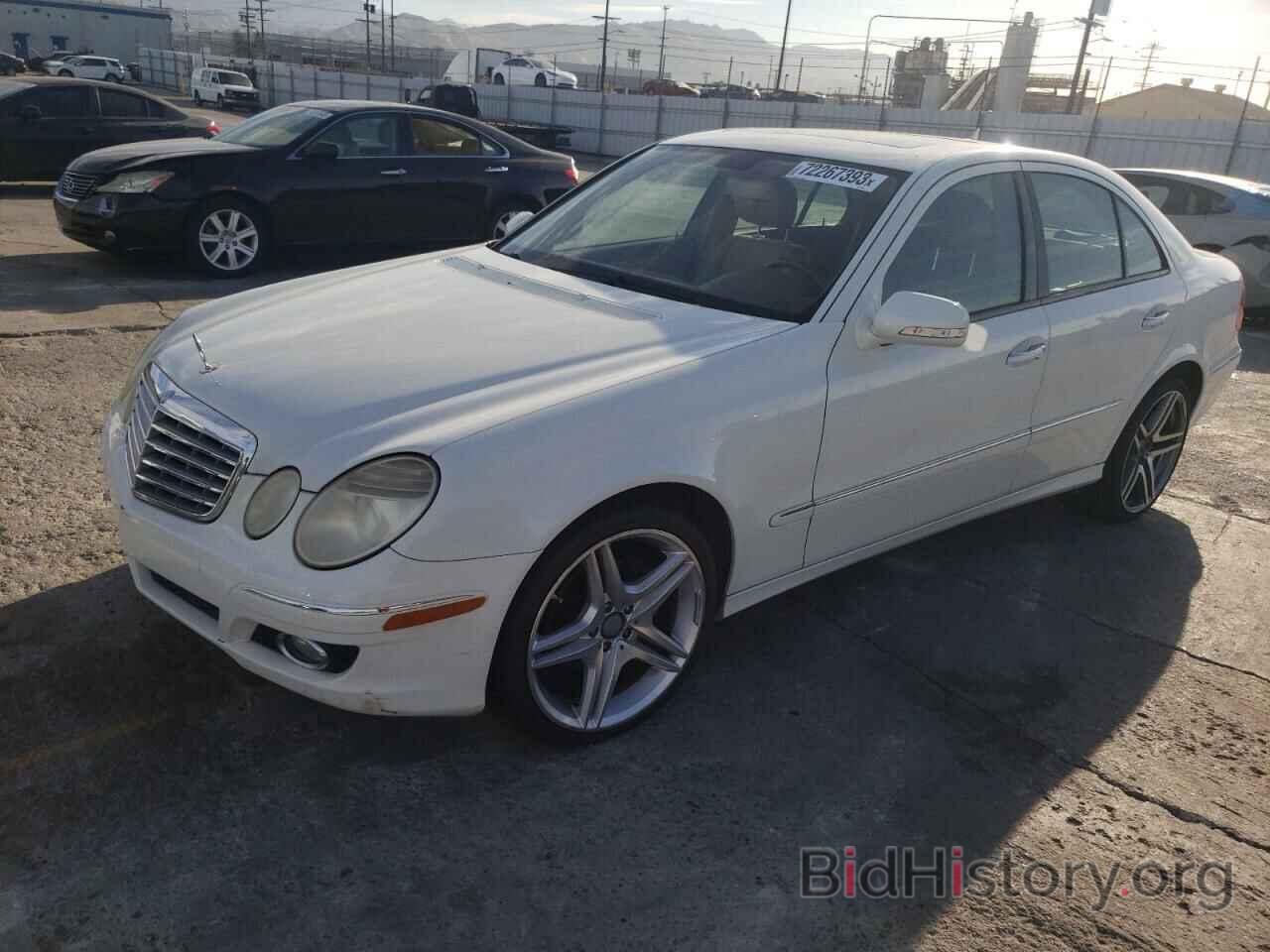 Photo WDBUF22X48B208922 - MERCEDES-BENZ E-CLASS 2008