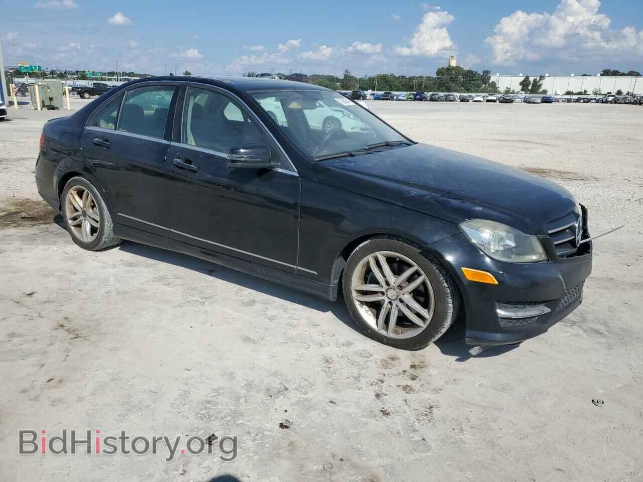 2013 MERCEDES-BENZ C-CLASS - VIN: WDDGF4HB6DR272795 - Фото 4