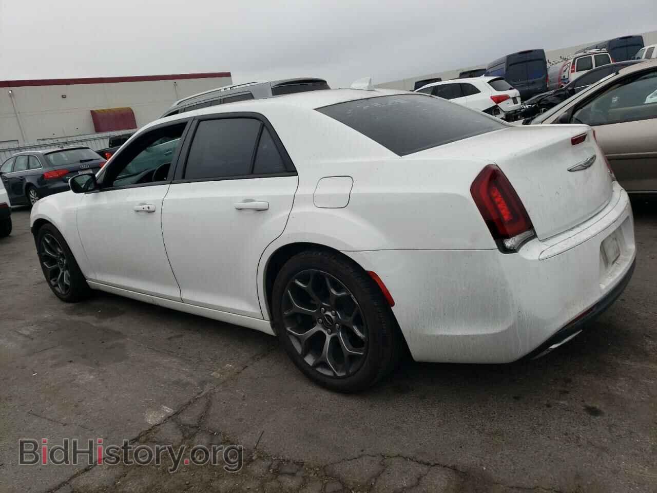 2015 CHRYSLER 300 - VIN: 2C3CCABG2FH781116 - Фото 2