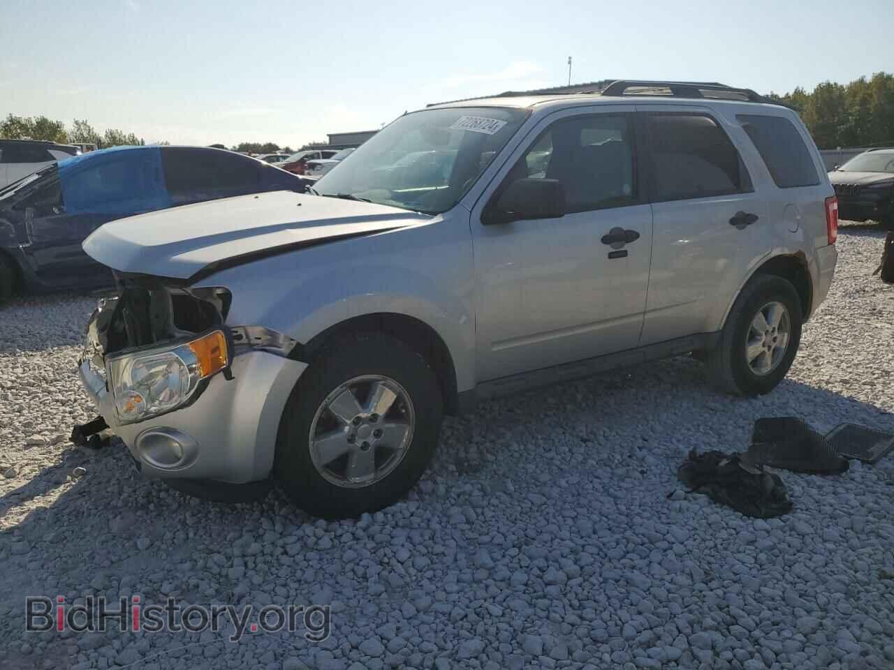 Фотография 1FMCU0DG9BKC09944 - FORD ESCAPE 2011