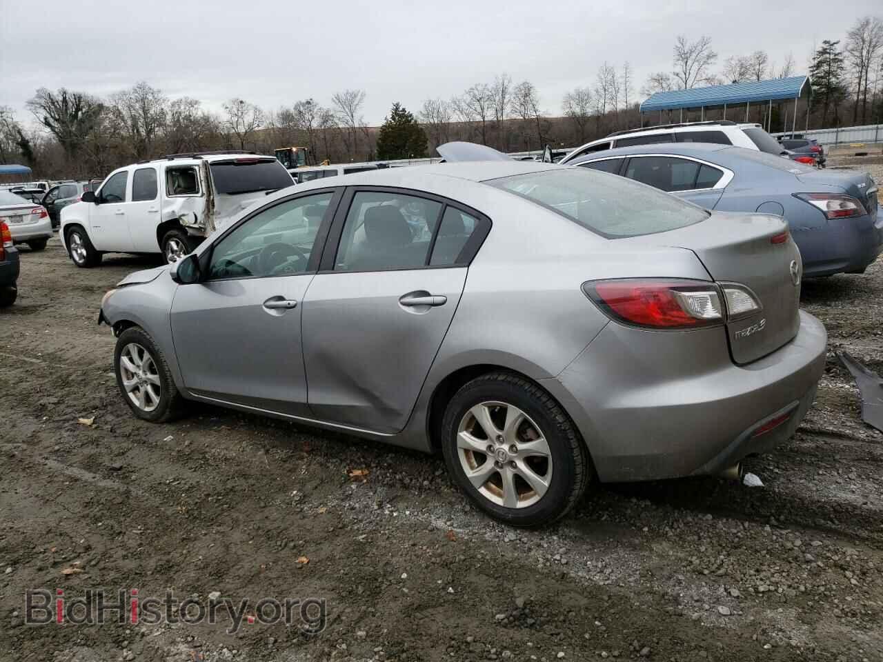 2011 MAZDA 3 - VIN: JM1BL1VFXB1488616 - Фото 2