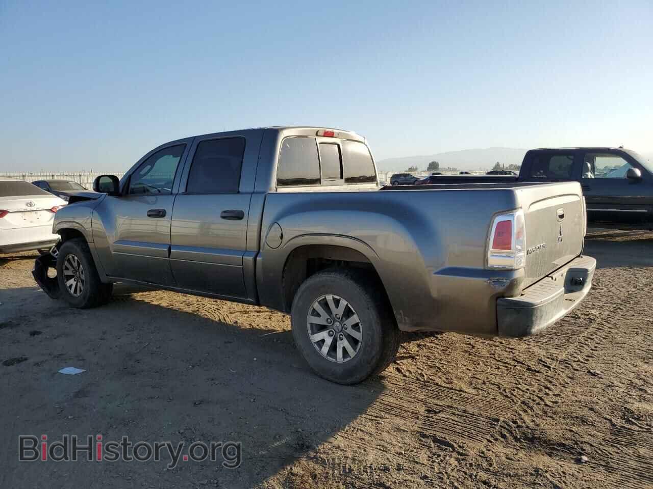 2008 MITSUBISHI RAIDER - VIN: 1Z7HT28KX8S609970 - Фото 2