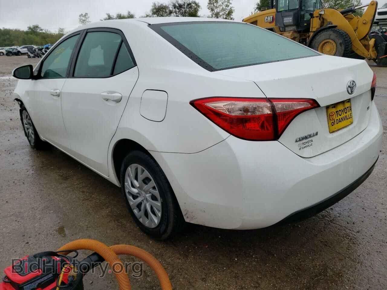 2017 TOYOTA COROLLA - VIN: 5YFBURHE2HP570276 - Фото 2