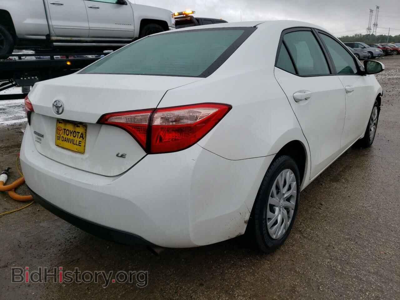 2017 TOYOTA COROLLA - VIN: 5YFBURHE2HP570276 - Фото 3