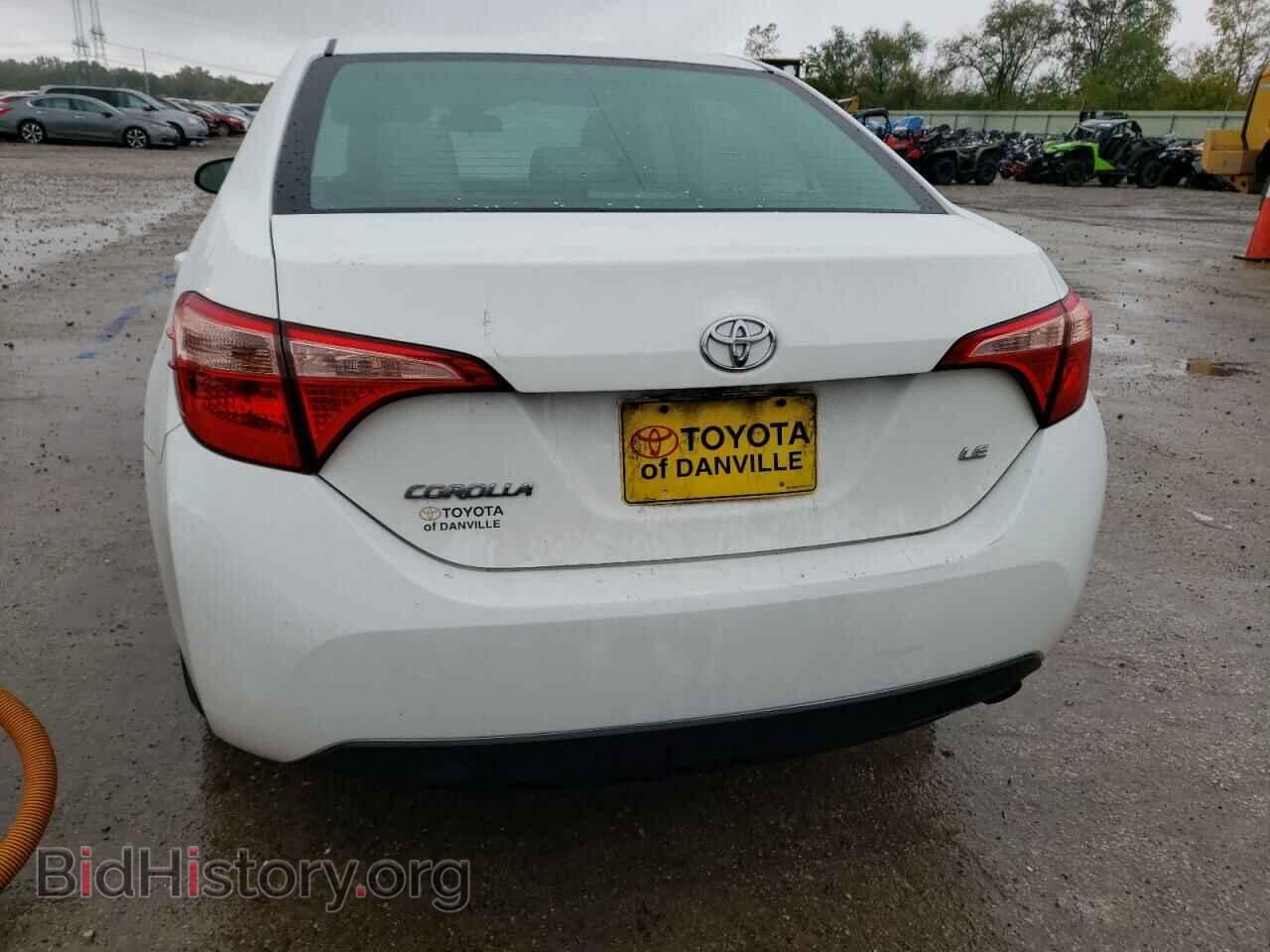 2017 TOYOTA COROLLA - VIN: 5YFBURHE2HP570276 - Фото 6