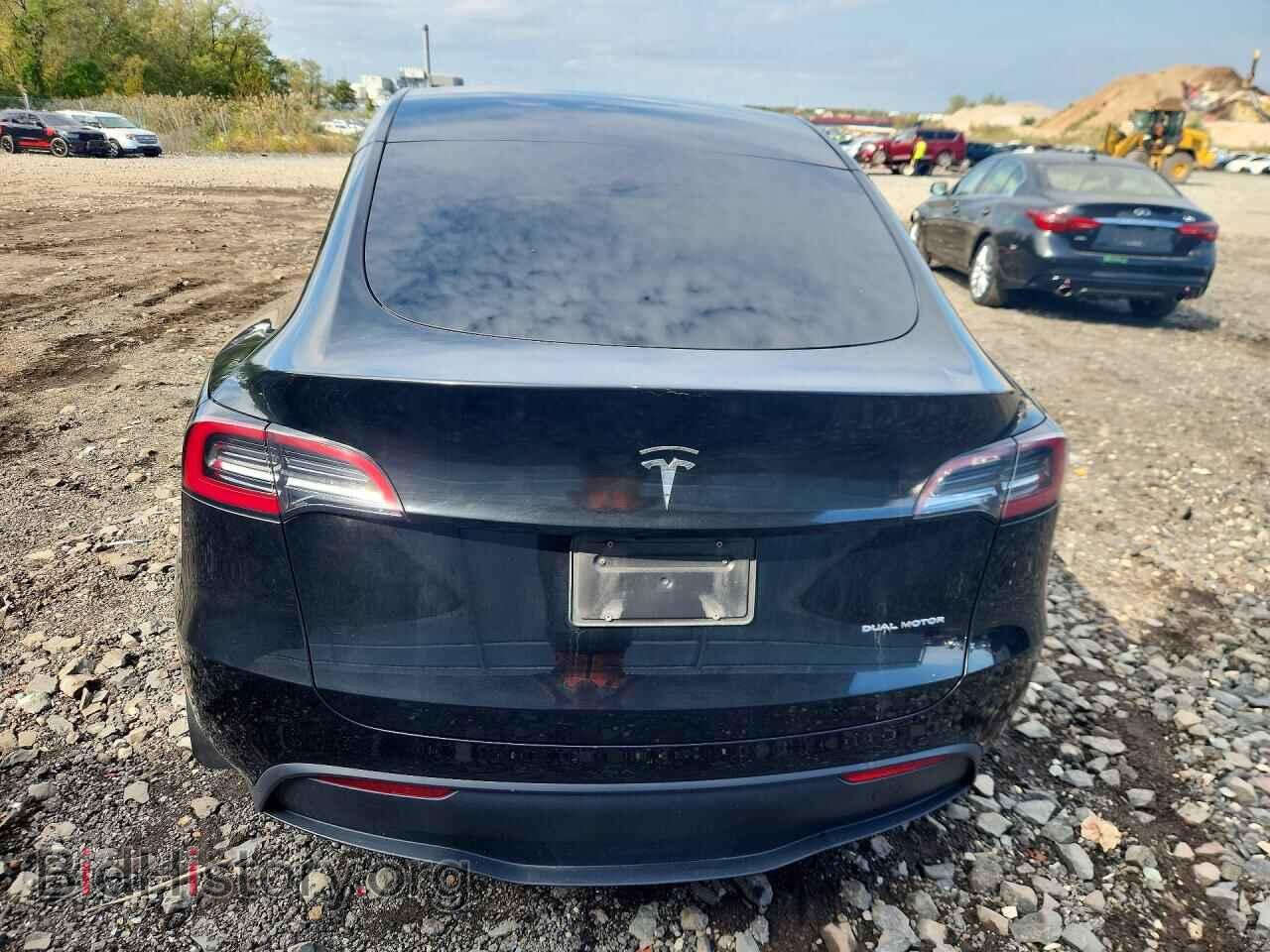 2023 TESLA MODEL Y - VIN: 7SAYGAEE2PF921238 - Photo 6