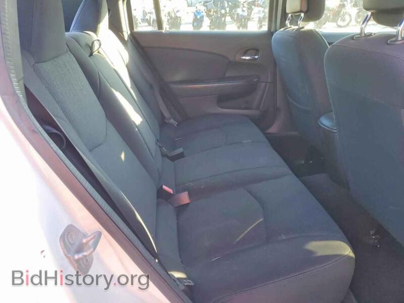 2013 Chrysler 200 (VIN 1C3CCBBG0DN678447) — photo 10 of 14