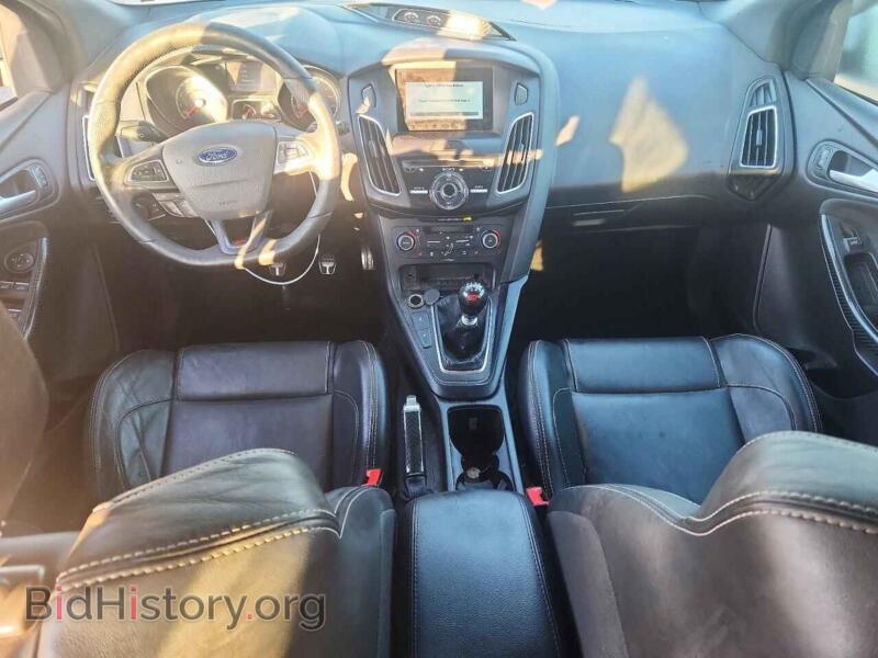 2017 Ford FOCUS (VIN 1FADP3L9XHL345335) — photo 8 of 13