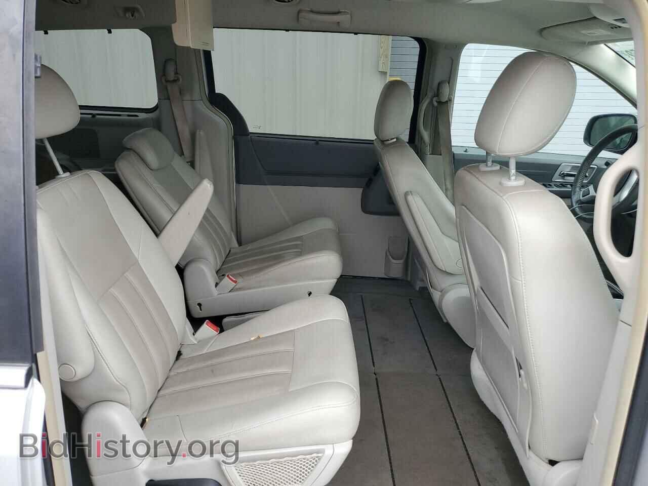 2008 CHRYSLER MINIVAN - VIN: 2A8HR54P58R740845 - Фото 11