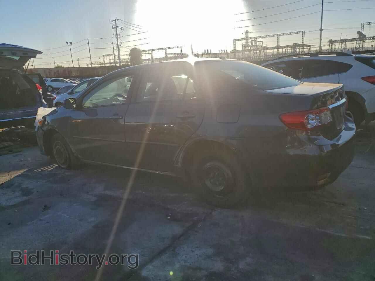 2011 TOYOTA COROLLA - VIN: JTDBU4EE5B9165968 - Фото 2