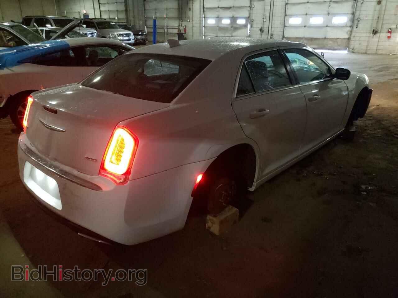 2015 CHRYSLER 300 - VIN: 2C3CCARG8FH757005 - Фото 3