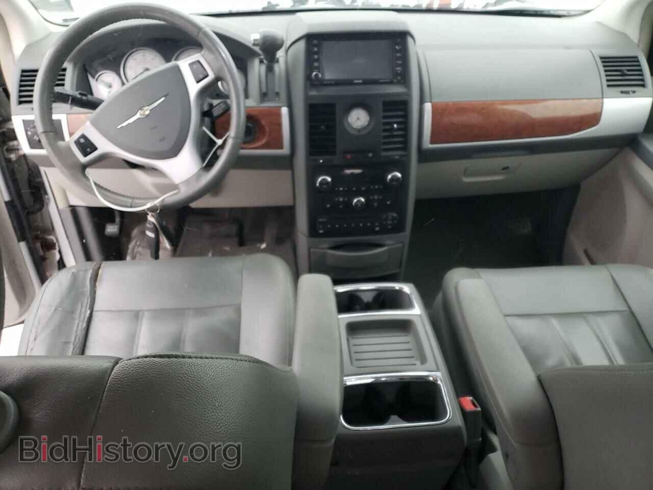 2008 CHRYSLER MINIVAN - VIN: 2A8HR54PX8R676110 - Фото 8