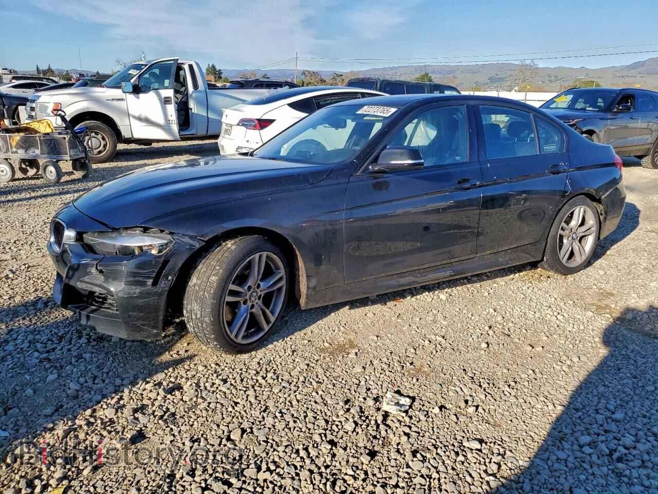 Photo WBA3A5C54DF603807 - BMW 3 SERIES 2013