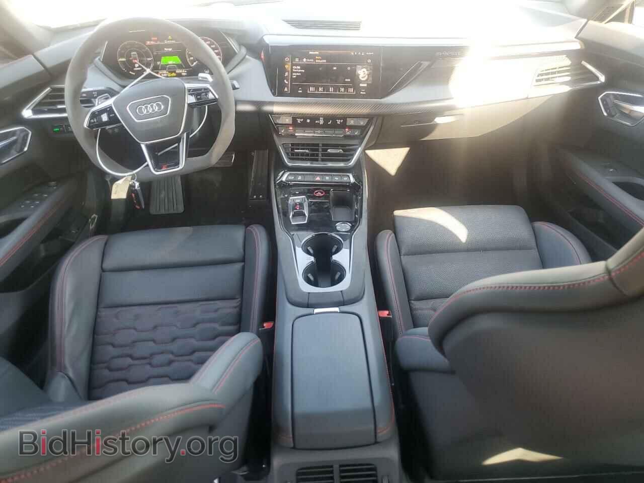 2022 AUDI RS E-TRON - VIN: WAUAHBFW6N7904693 - Фото 8
