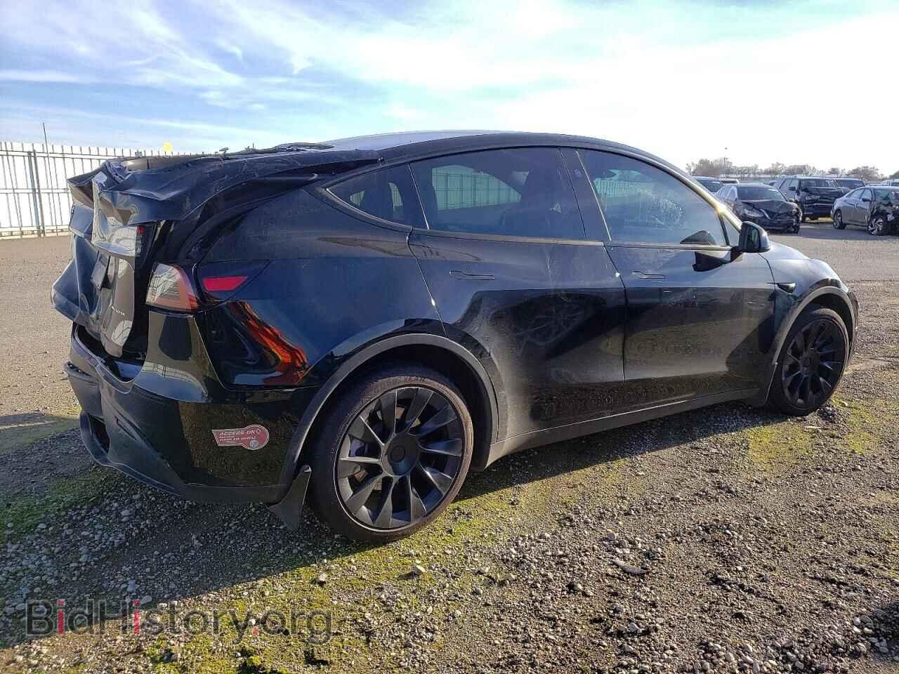 2024 TESLA MODEL Y - VIN: 7SAYGDEE9RF070141 - Фото 3