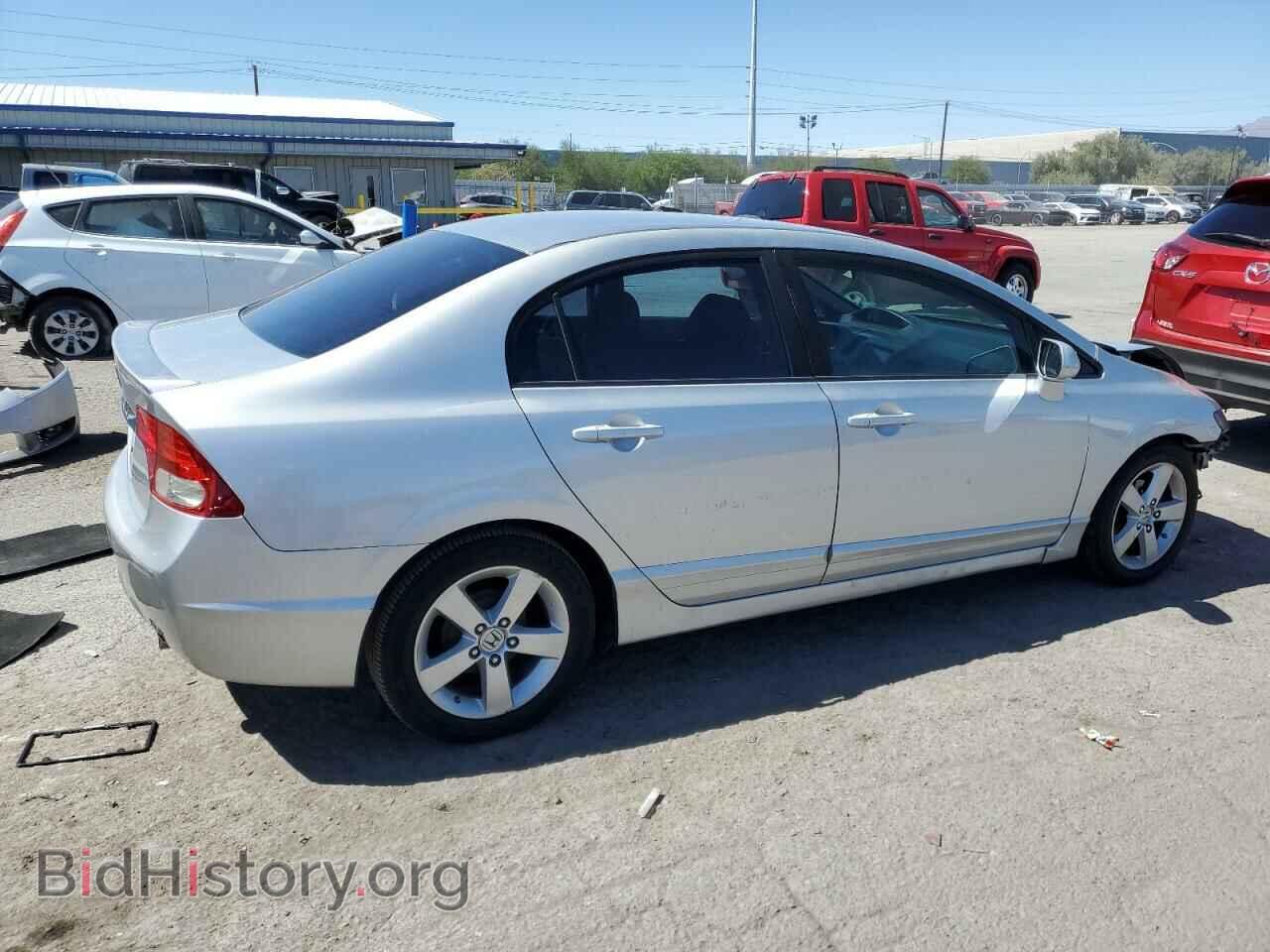 2010 HONDA CIVIC - VIN: 19XFA1F64AE050577 - Фото 3