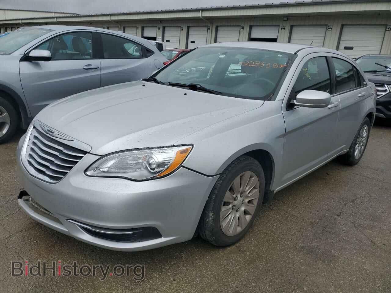 Photo 1C3BC4FB8BN562786 - CHRYSLER 200 2011