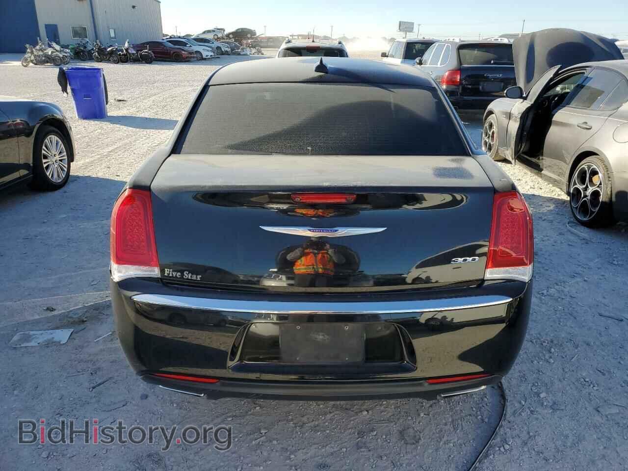 2019 CHRYSLER 300 - VIN: 2C3CCAEG3KH537965 - Фото 6