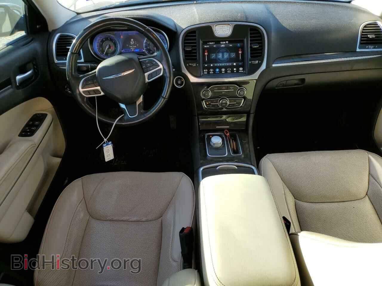 2019 CHRYSLER 300 - VIN: 2C3CCAEG3KH537965 - Фото 8