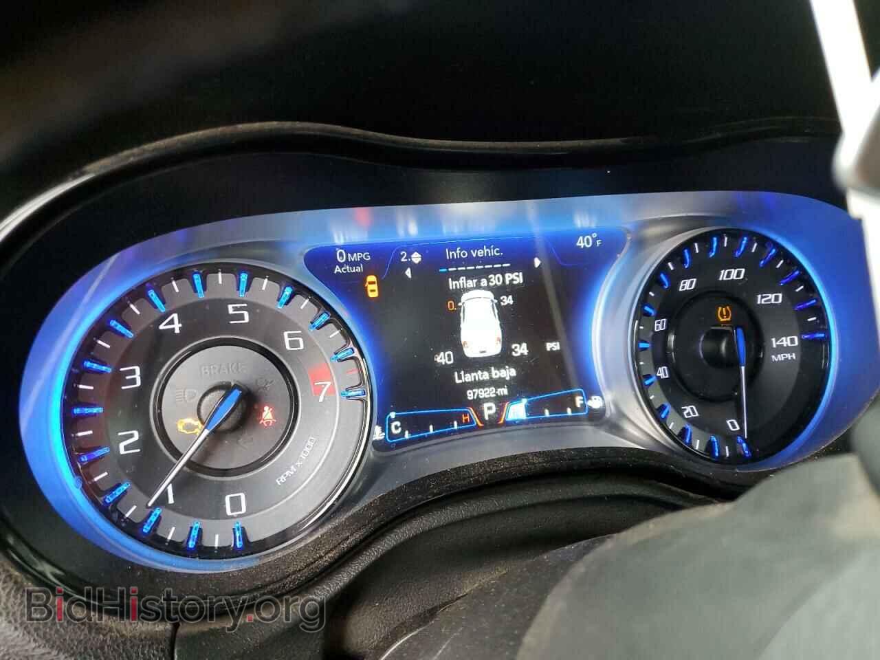 2018 CHRYSLER 300 - VIN: 2C3CCAGG0JH268576 - Фото 9