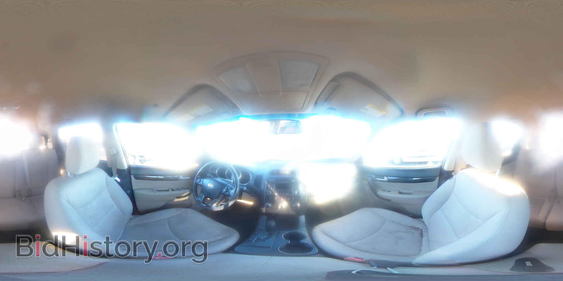 2011 KIA SORENTO - VIN: 5XYKTCA15BG057333 - Фото 15