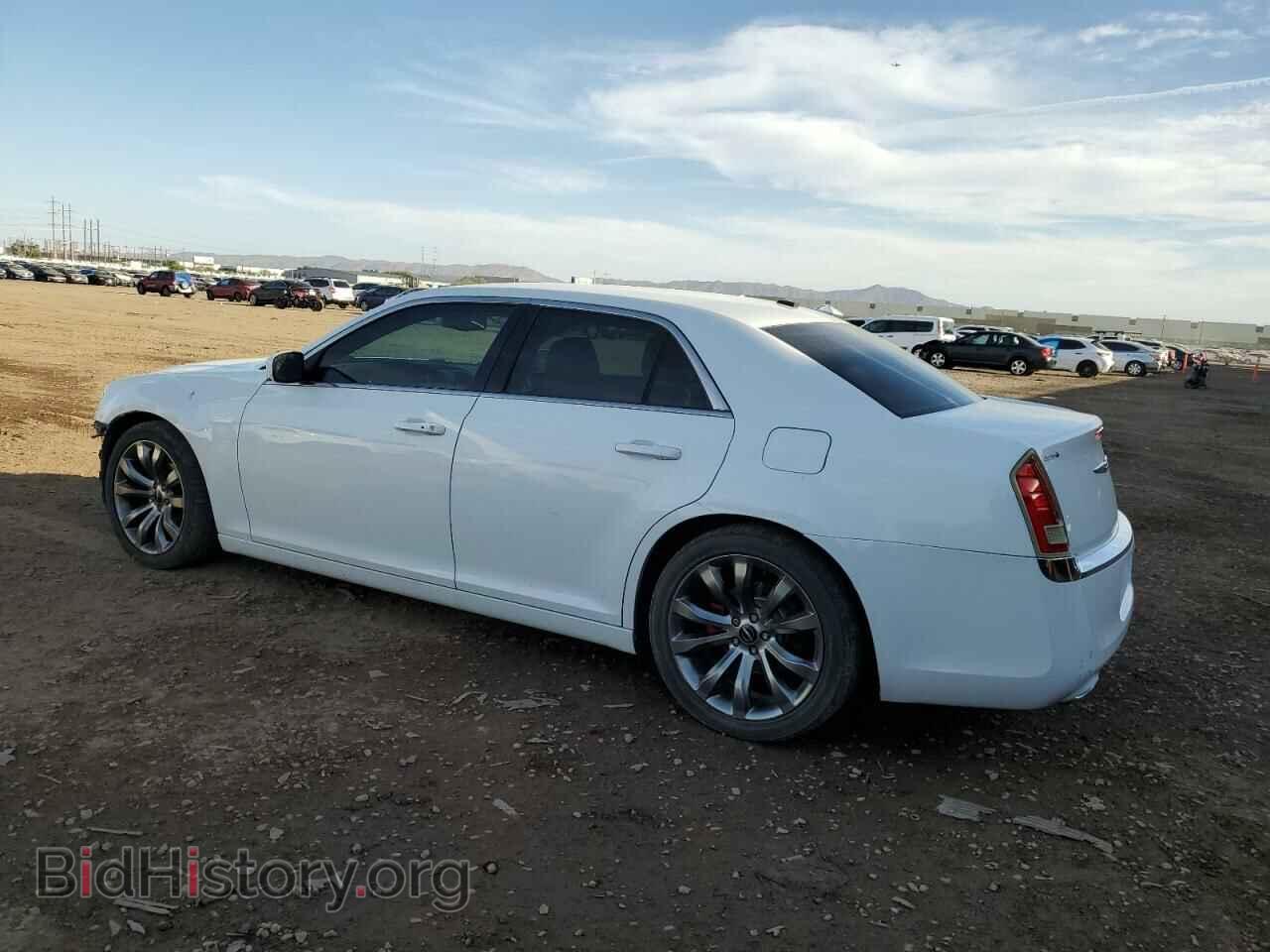 2012 CHRYSLER 300 - VIN: 2C3CCAAG1CH113580 - Фото 2
