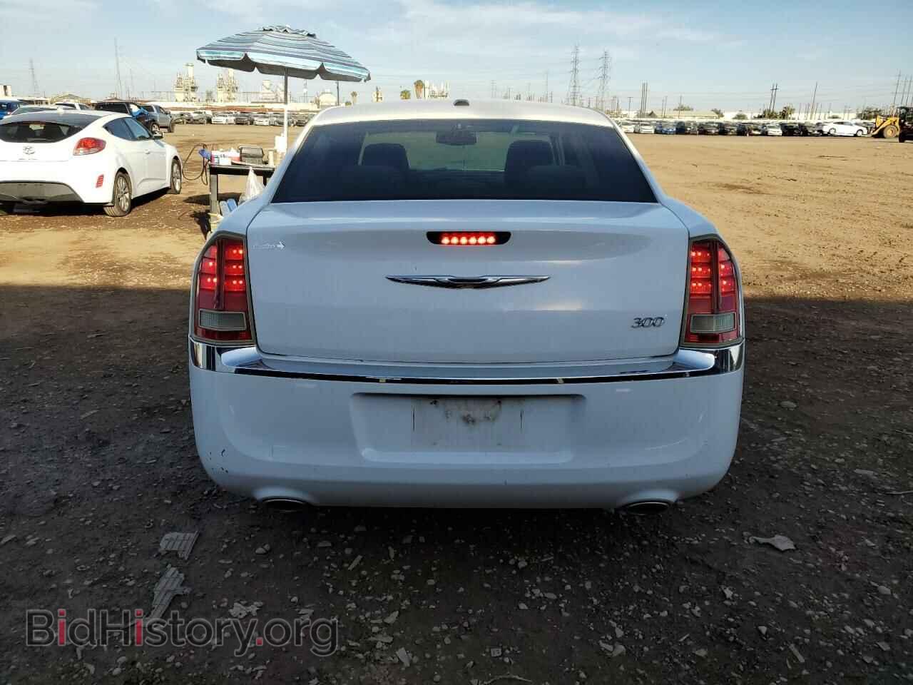 2012 CHRYSLER 300 - VIN: 2C3CCAAG1CH113580 - Фото 6