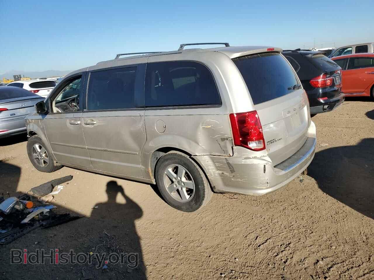 2013 DODGE CARAVAN - VIN: 2C4RDGCG4DR611769 - Фото 2
