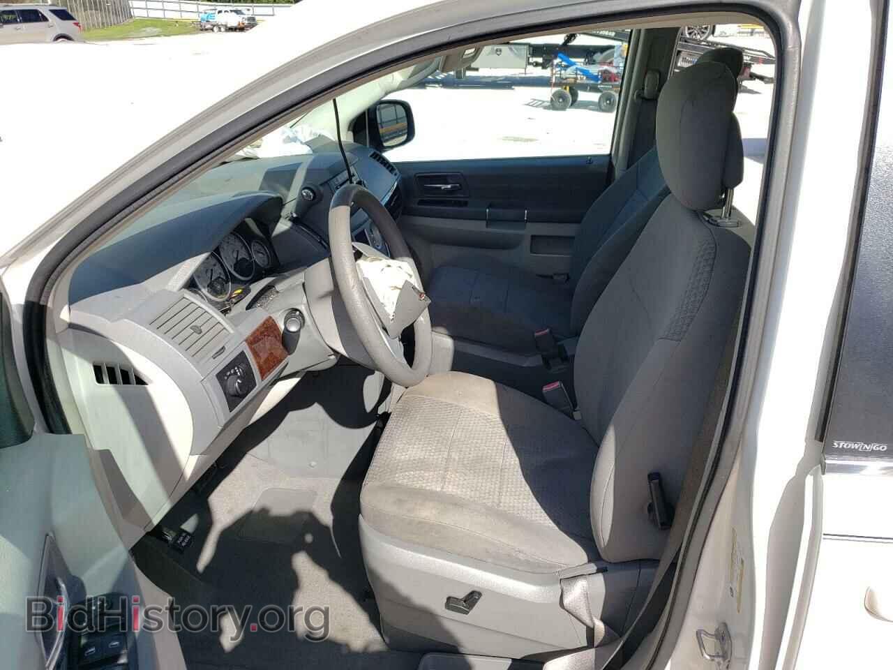 2010 CHRYSLER MINIVAN - VIN: 2A4RR2D15AR391109 - Photo 7