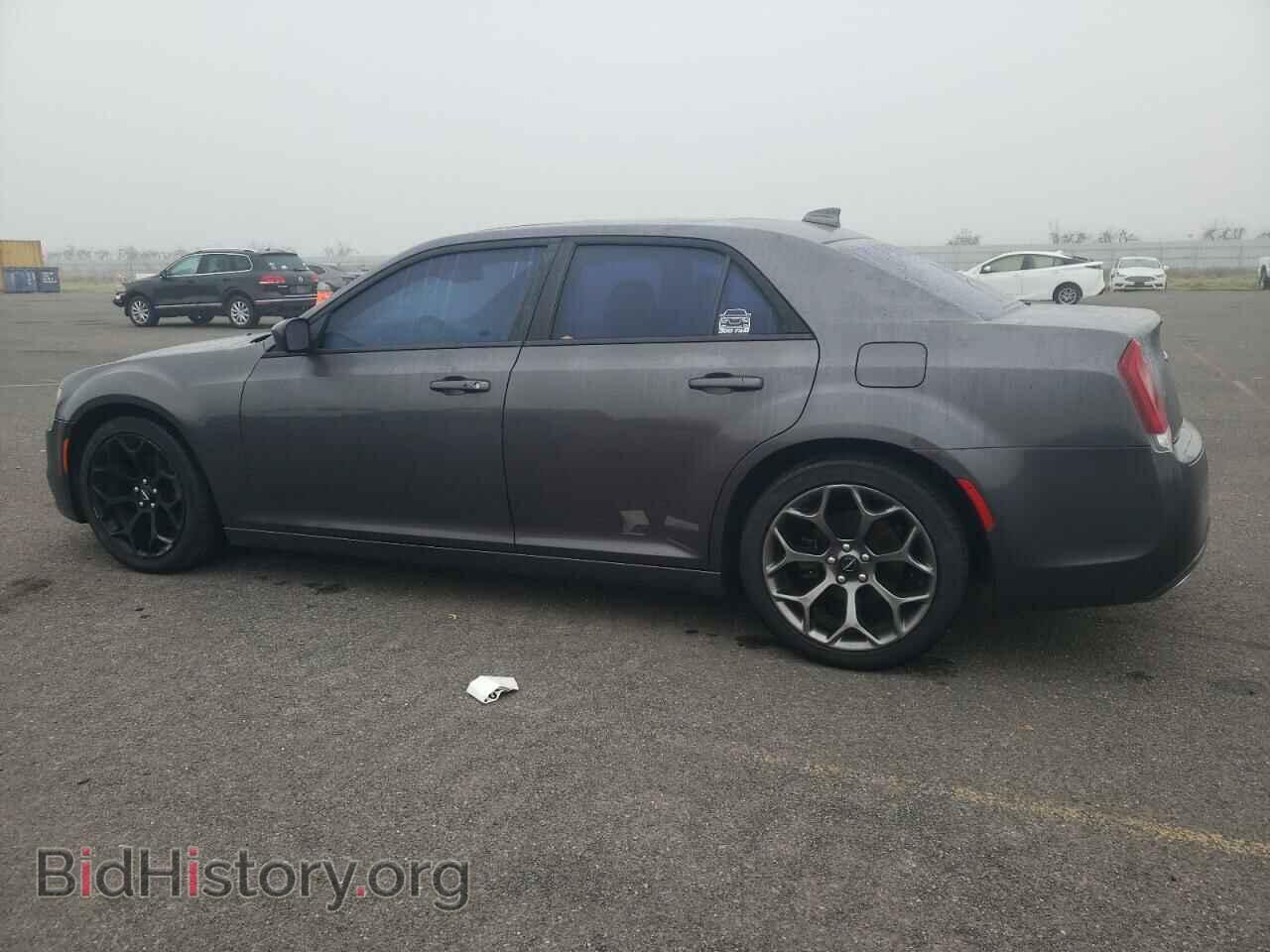 2015 CHRYSLER 300 - VIN: 2C3CCABG8FH781010 - Фото 2