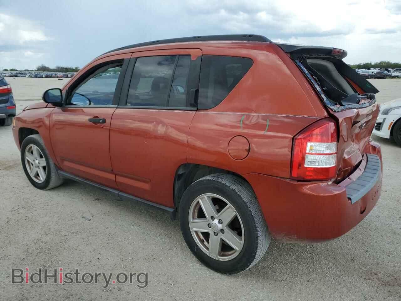 2008 JEEP COMPASS - VIN: 1J8FT47W18D572601 - Фото 2