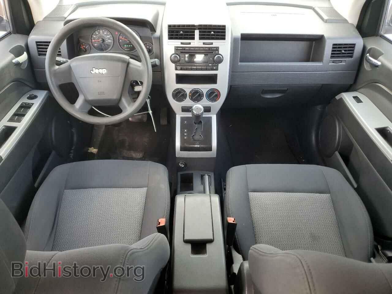 2008 JEEP COMPASS - VIN: 1J8FT47W18D572601 - Фото 8