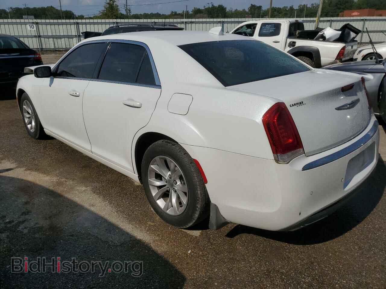 2015 CHRYSLER 300 - VIN: 2C3CCAAG0FH743692 - Фото 2