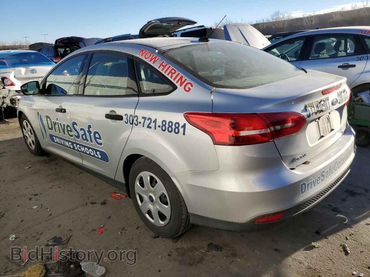 2016 FORD FOCUS - VIN: 1FADP3E26GL372420 - Фото 2