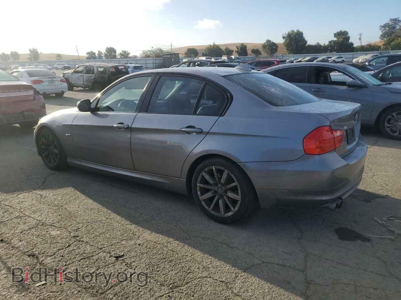 2009 BMW 3 SERIES - VIN: WBAPH53539A434994 - Фото 2