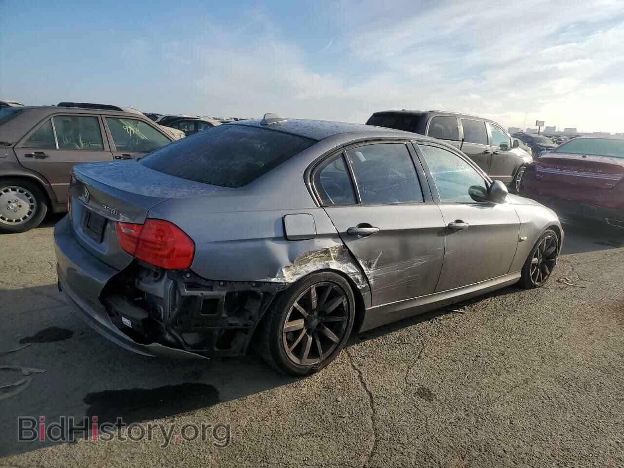 2009 BMW 3 SERIES - VIN: WBAPH53539A434994 - Фото 3