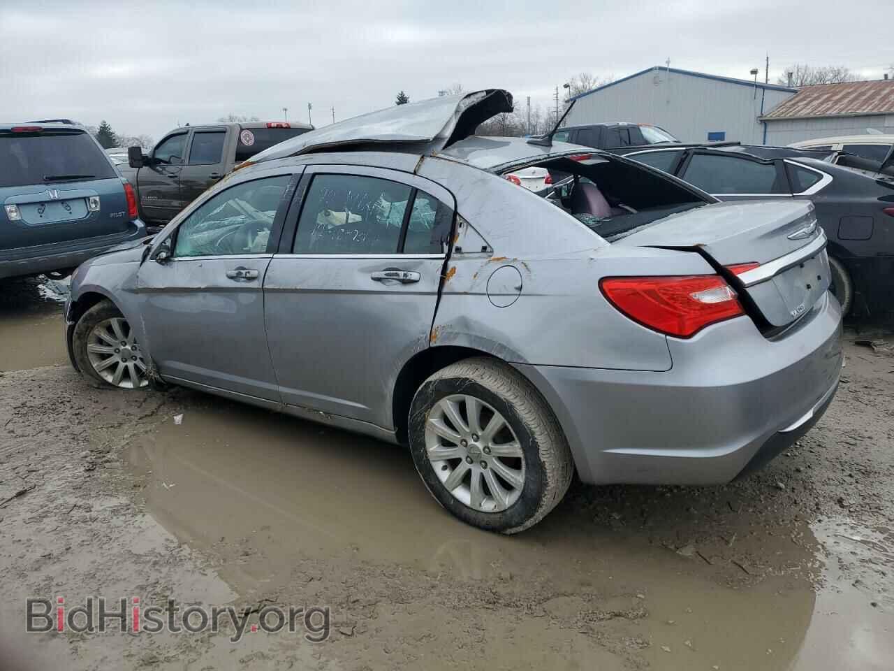 2013 CHRYSLER 200 - VIN: 1C3CCBBB6DN580379 - Фото 2