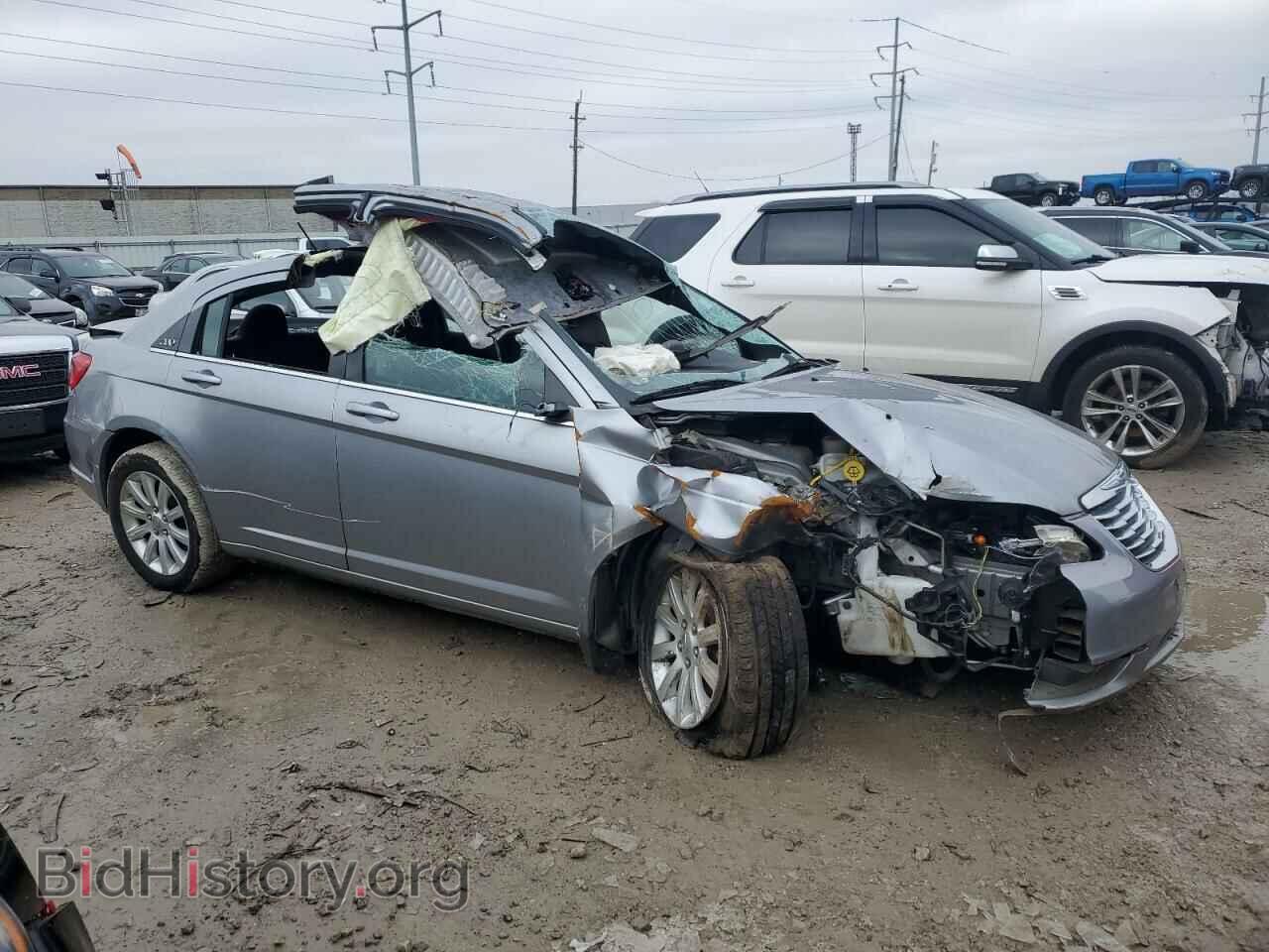 2013 CHRYSLER 200 - VIN: 1C3CCBBB6DN580379 - Фото 4