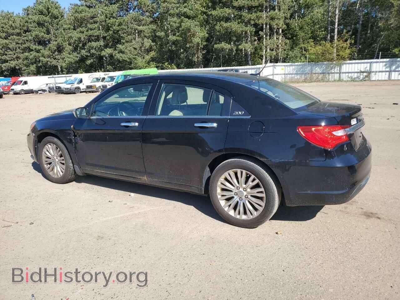 2011 CHRYSLER 200 - VIN: 1C3BC2FB3BN609839 - Фото 2