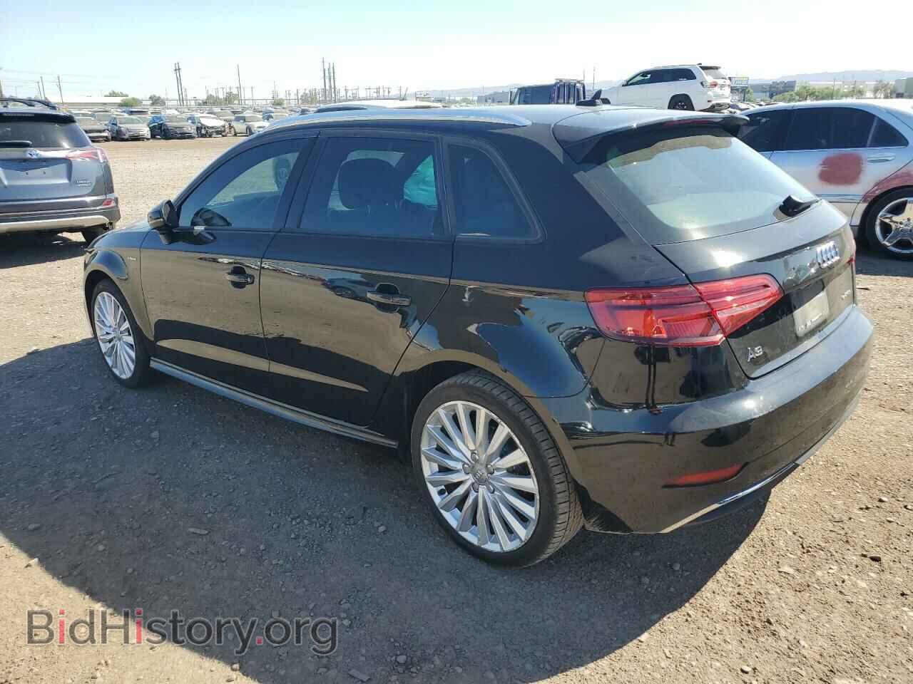 2017 AUDI A3 - VIN: WAUUPBFF3HA036465 - Фото 2