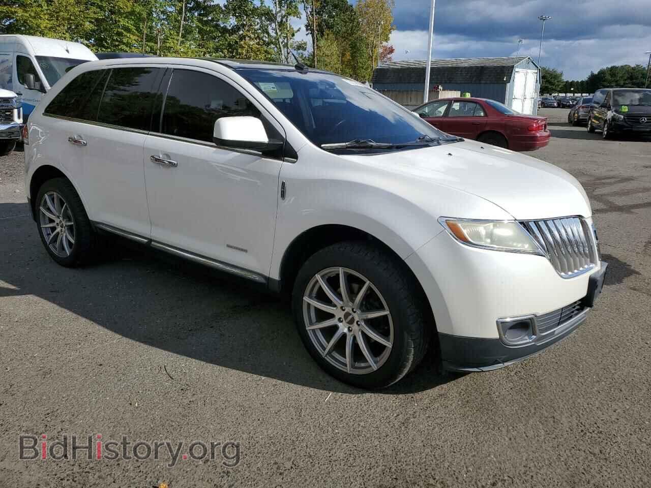 2011 LINCOLN MKX - VIN: 2LMDJ8JK5BBJ13280 - Photo 4