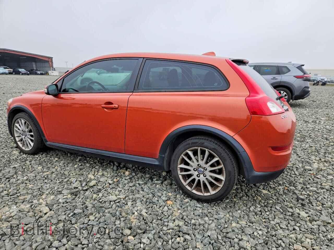2011 VOLVO C30 - VIN: YV1672MK8B2224745 - Photo 2