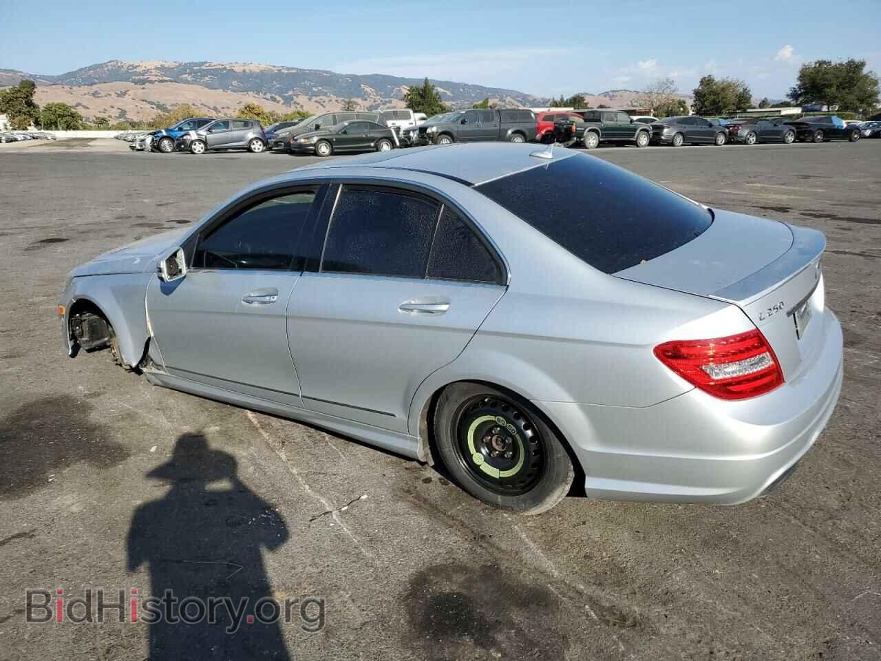 2013 MERCEDES-BENZ C-CLASS - VIN: WDDGF4HB4DA856434 - Фото 2