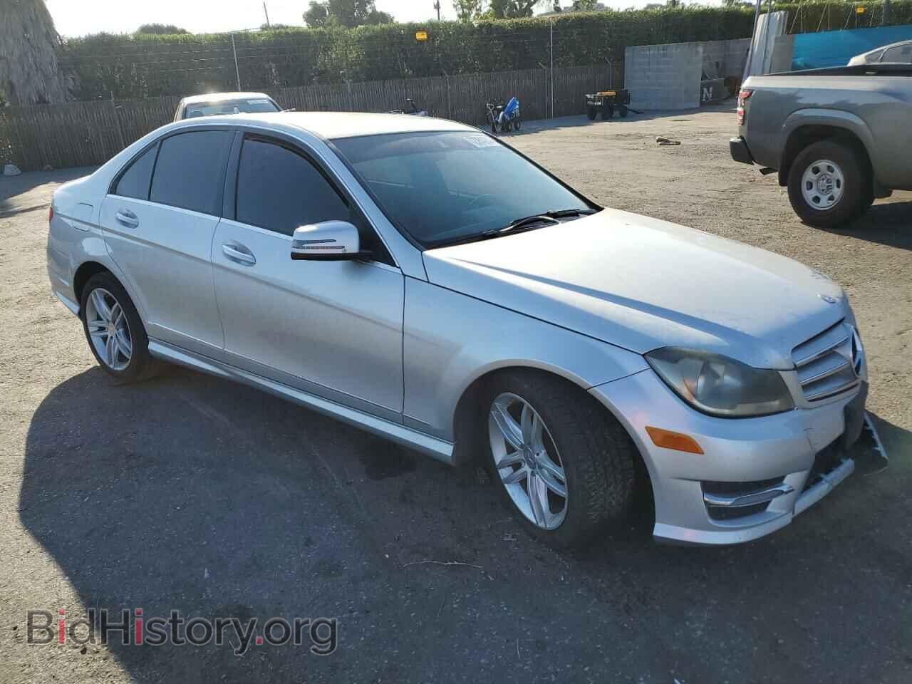 2013 MERCEDES-BENZ C-CLASS - VIN: WDDGF4HB4DA856434 - Фото 4