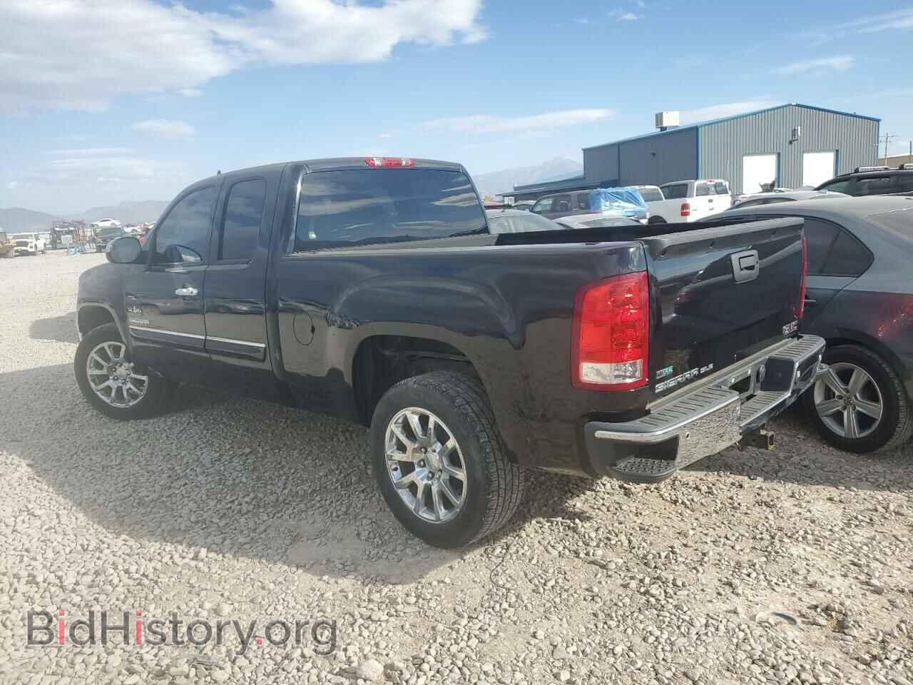 2011 GMC SIERRA - VIN: 1GTR2VE32BZ117112 - Фото 2