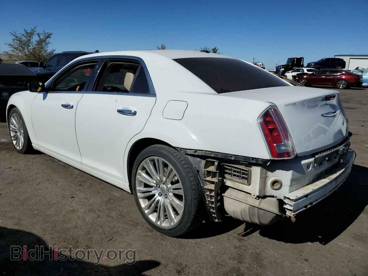 2014 CHRYSLER 300 - VIN: 2C3CCAET2EH217781 - Фото 2