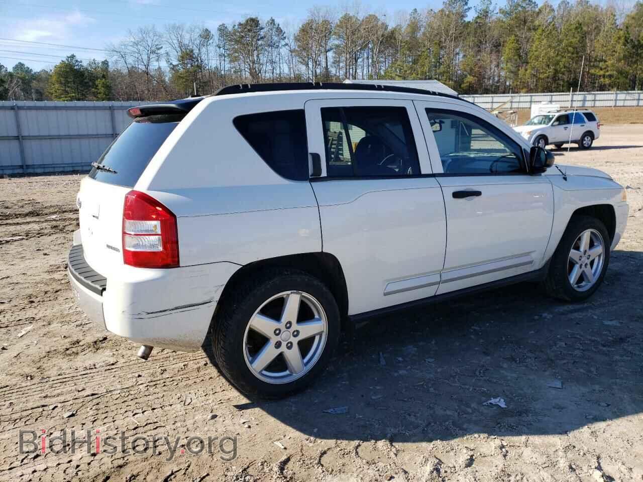 2008 JEEP COMPASS - VIN: 1J8FT57W48D658555 - Фото 3