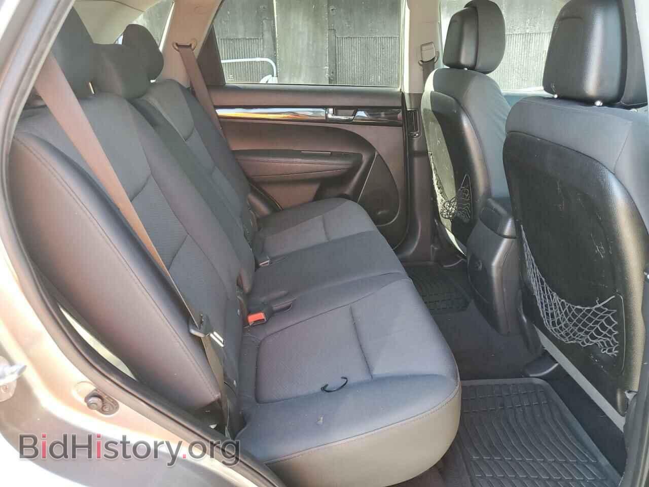 2012 KIA SORENTO - VIN: 5XYKT3A17CG257499 - Фото 10