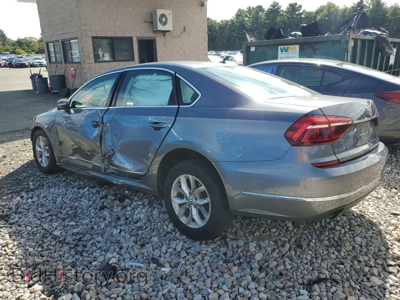 2017 VOLKSWAGEN PASSAT - VIN: 1VWAT7A3XHC074613 - Фото 2