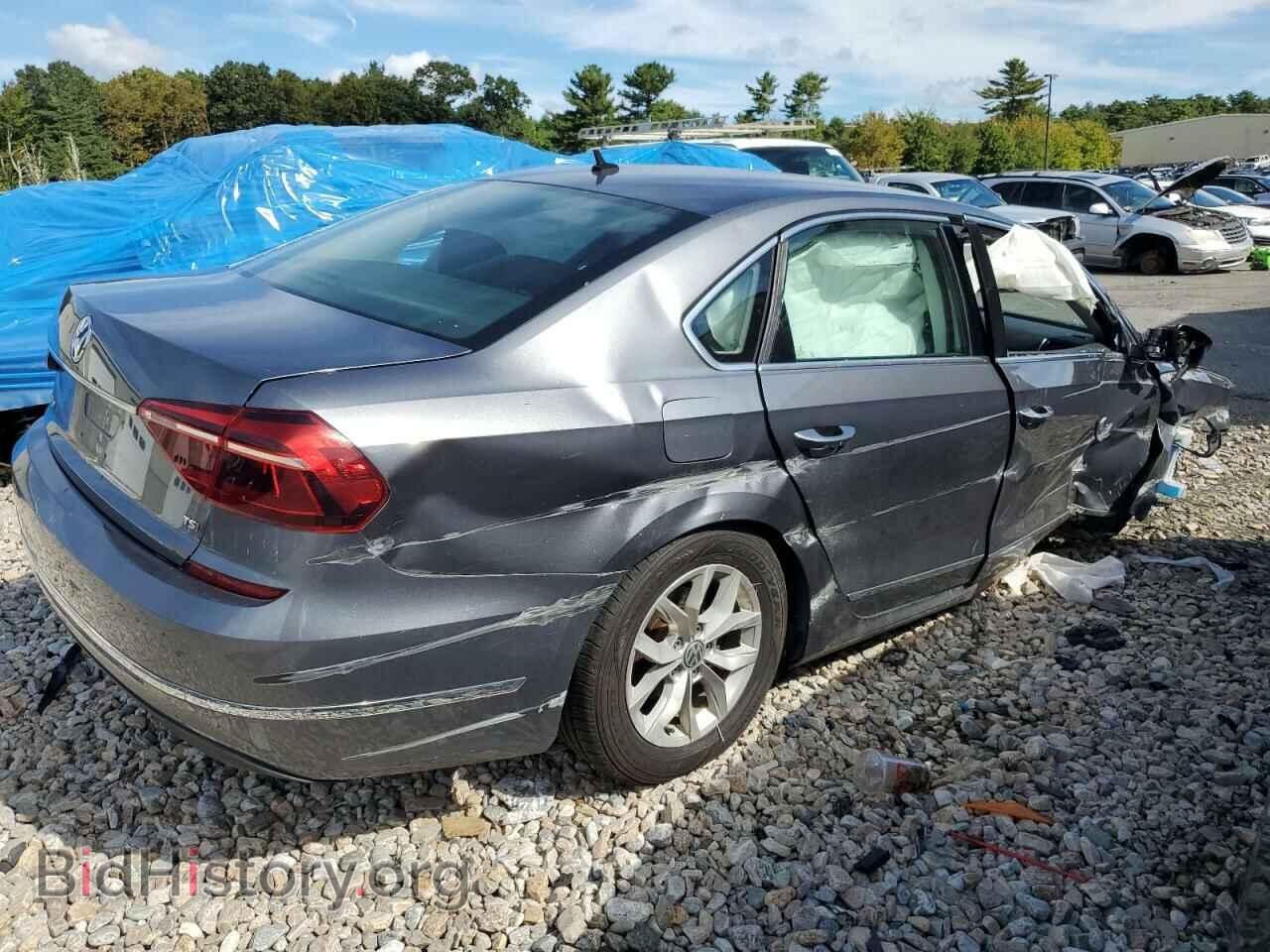 2017 VOLKSWAGEN PASSAT - VIN: 1VWAT7A3XHC074613 - Фото 3